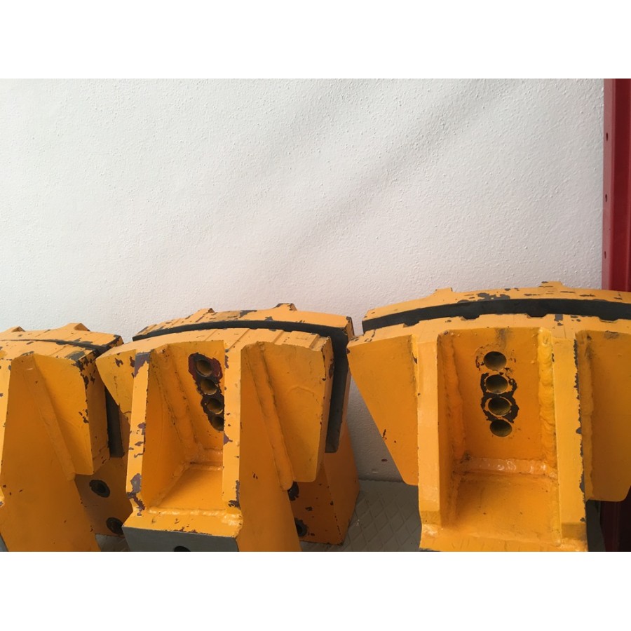 Used Brackets for worktables - H 16cm