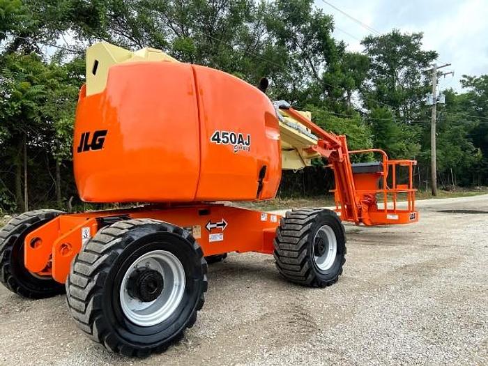 Refurbished 2011 JLG 450AJ II
