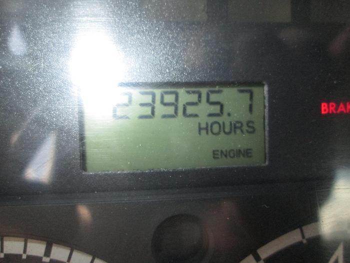 Used 2006 Freightliner Business Class M2 Tandem Axle Semi