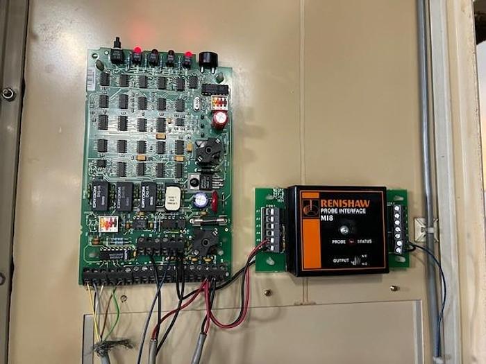 Used 1998 OKUMA & HOWA 611V - Fanuc control, 50 Taper