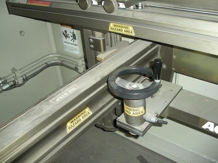 Used 2000 Accupress 12' x 175 Ton