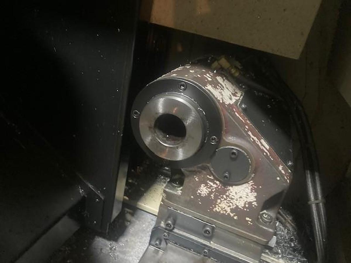 Used 2013 OKUMA Genos L400