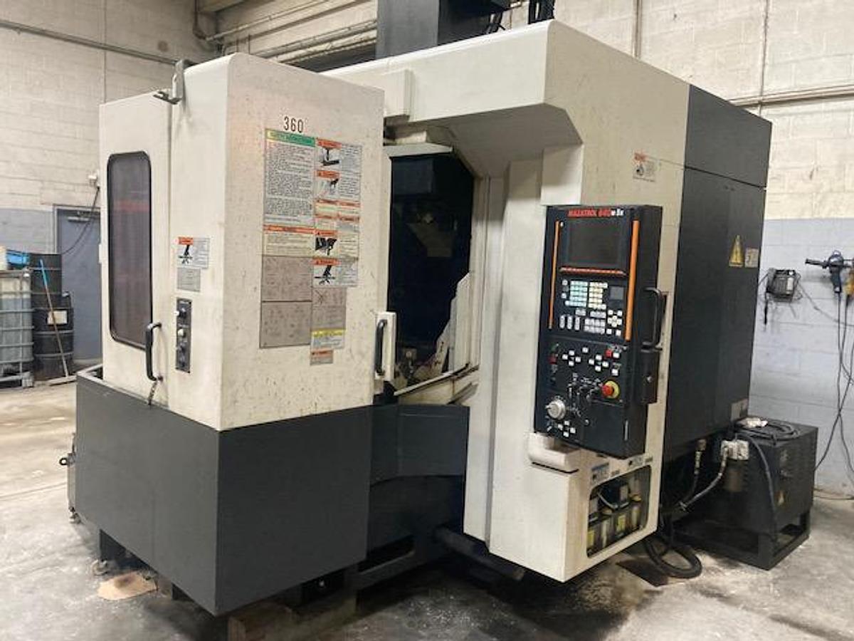 Used 2004 MAZAK VARIAXIS 500-5X
