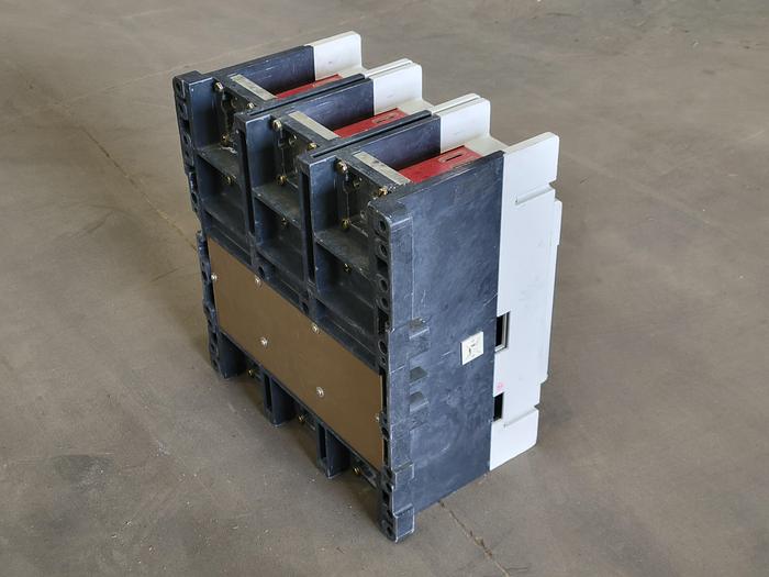 Surplus Eaton Cutler-Hammer RD- RD316T32 1600 Amp New Circuit Breaker