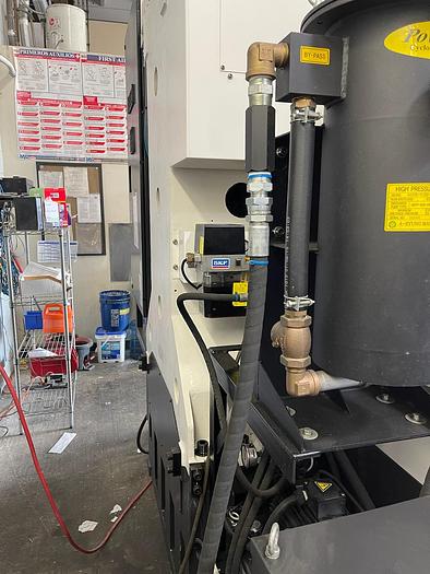 Used 2015 HYUNDAI WIA F400 CNC Vertical Machining Center (2 Available Low Hours)