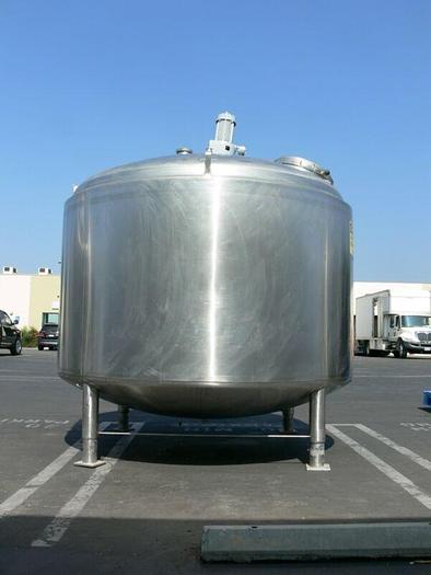 Used DCI 6000 Liter Stainless Steel Jacketed Reactor w/ Top Agitator 40 psi / 125 psi