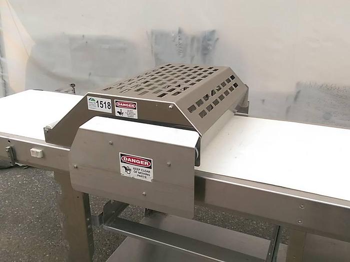 Used 2004 Rondo Dough Cutting Table