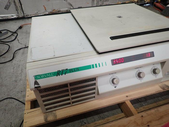 Used Sorvall Model RT-7 Plus Refrigerated Centrifuge with Rotor & Buckets
