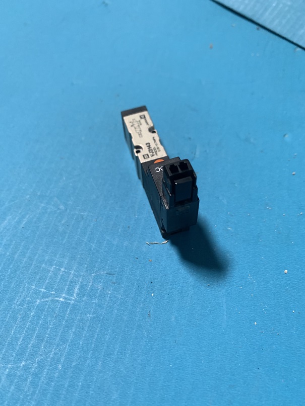 Used SMC Solenoid Valve VJ3143