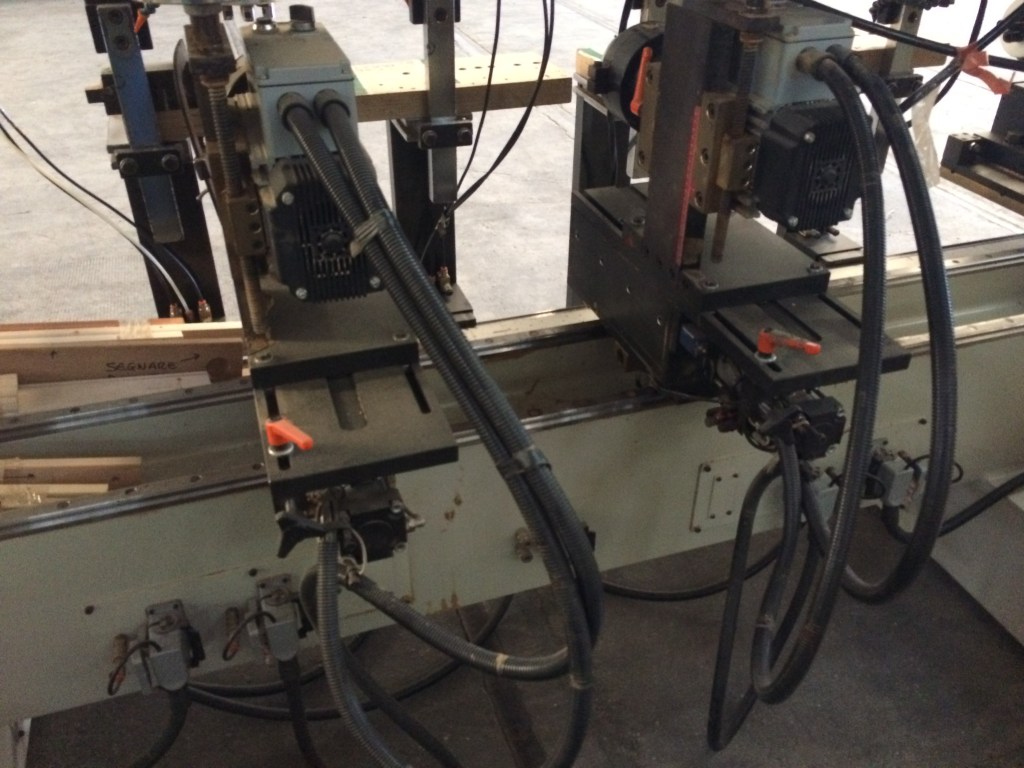 Usato 2004 Foratrice Camam a testine mobili orizzontali, verticali e di testa