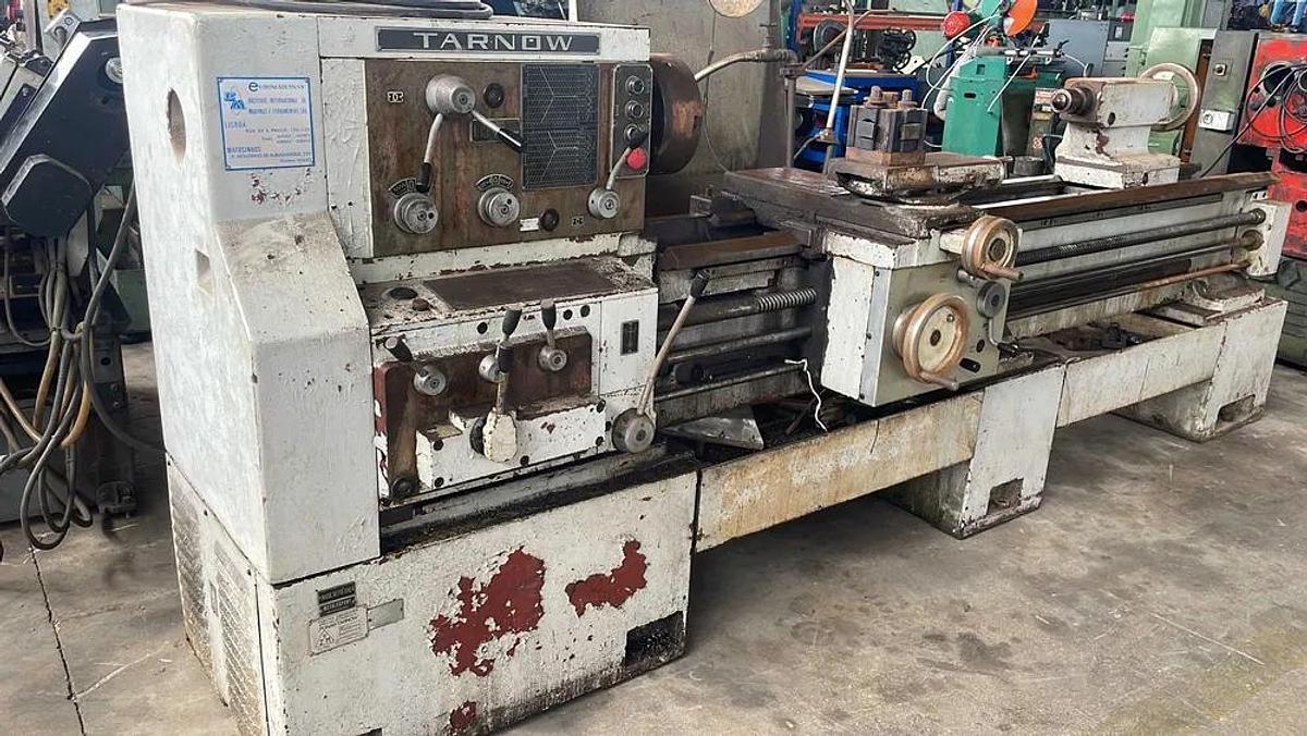 Usado Torno mecânico TARNOW