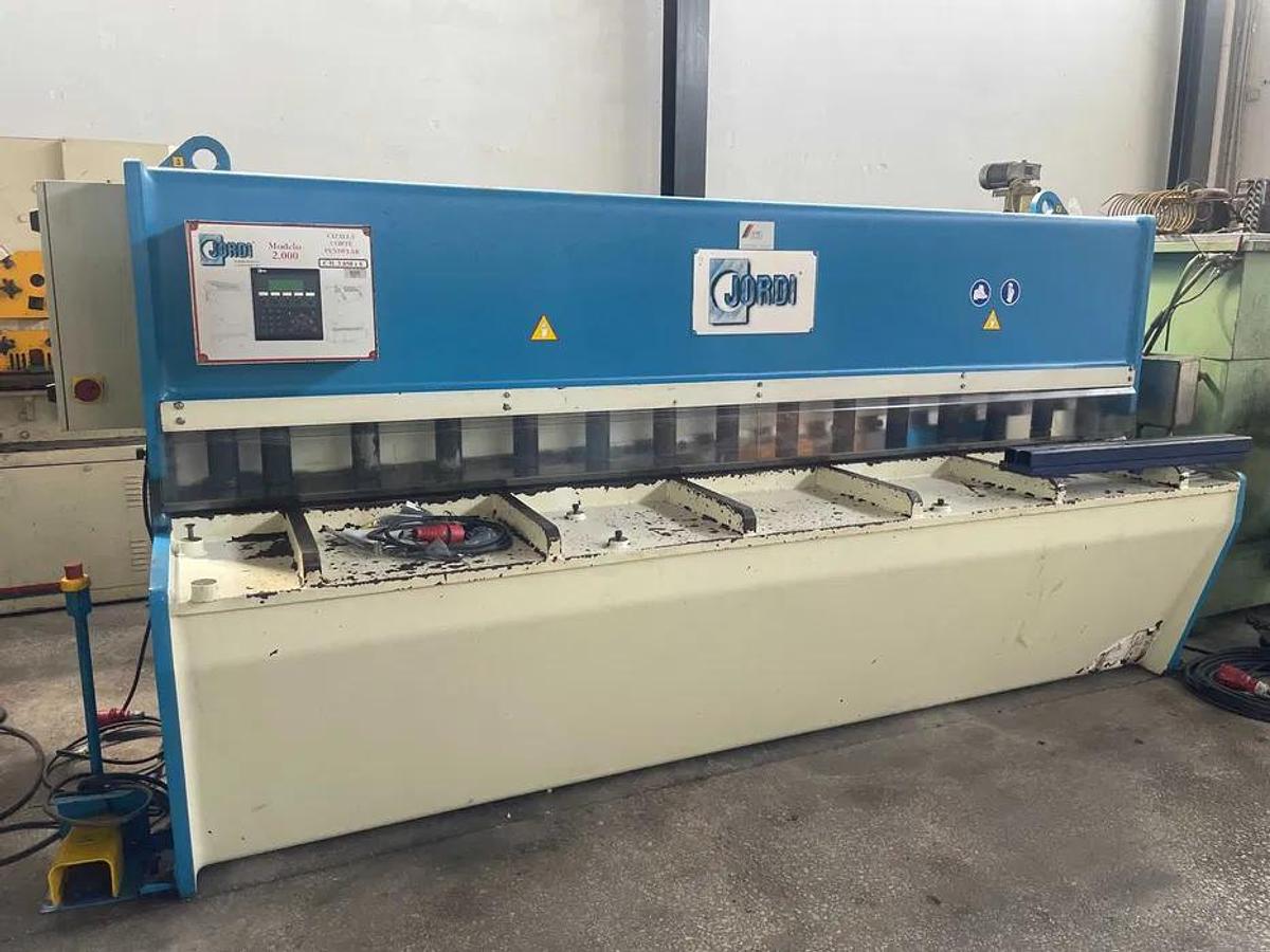 Usado Guilhotina Hidráulica JORDI