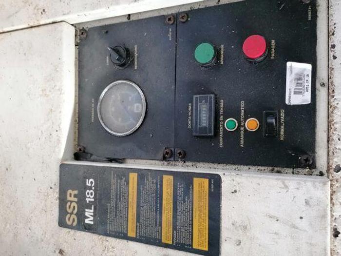 Usado Compressor de parafuso INGERSOLL RAND ML18,5