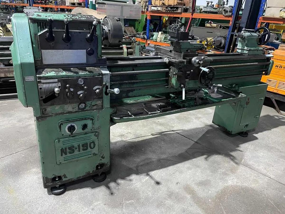 Usado Torno mecânico PRELAPINE