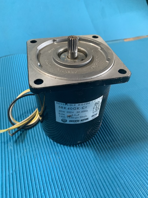 Used oriental motor reversible motor 5rk40gk-c2