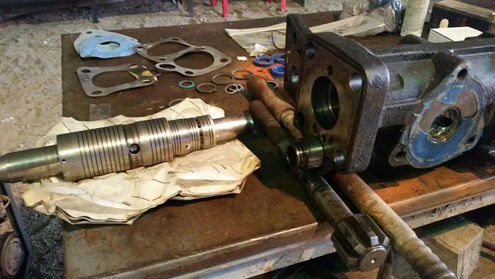 Used HB12180 Tamrock Commando 300 rubber tired blast hole drill