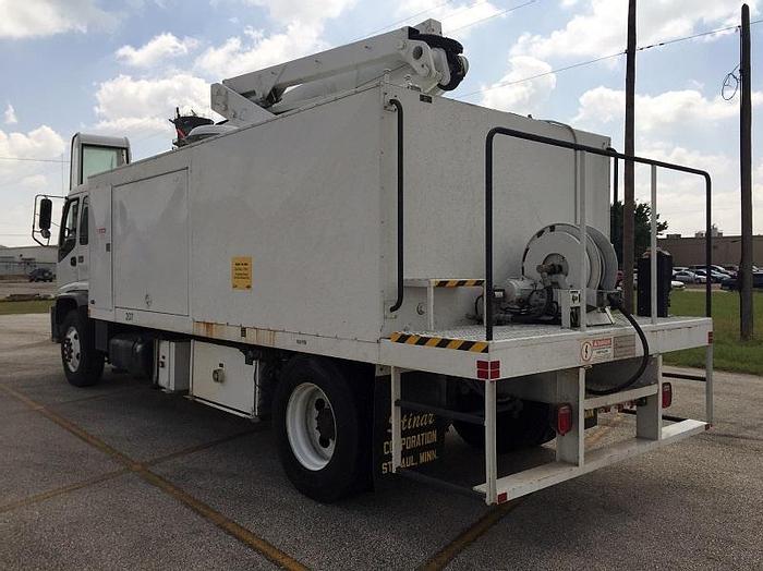 Used Stinar DI-1800 (1800 Tank Cap) on GMC Chassis and Cab