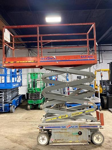 Used 2011 SKYJACK SJIII3219