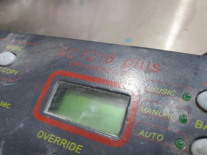 Used Omnisistem SC-1216 Plus 12 x 16 Ch. DMX Controller (Z2)
