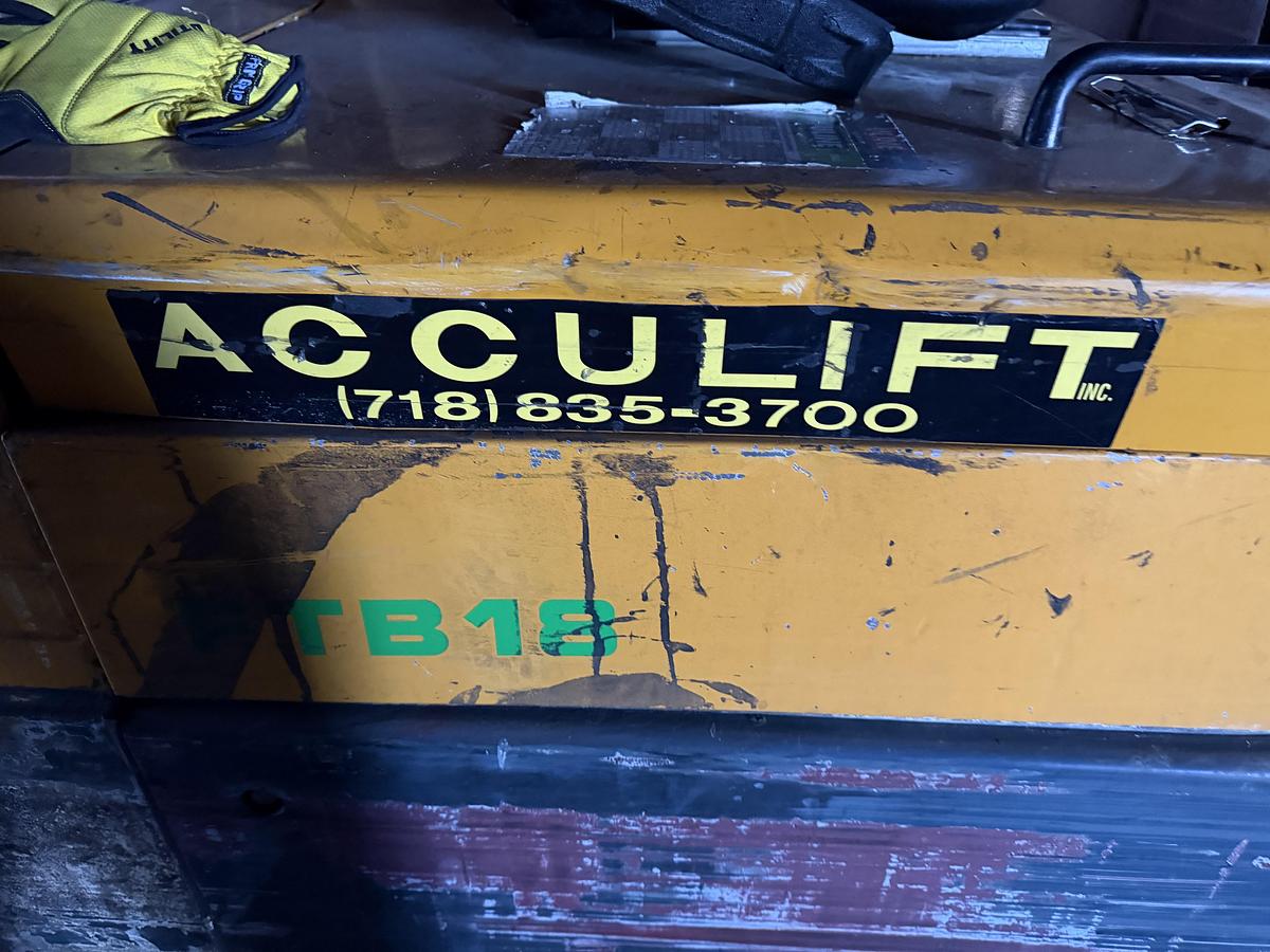 Used Acculift Electric Fork Truck