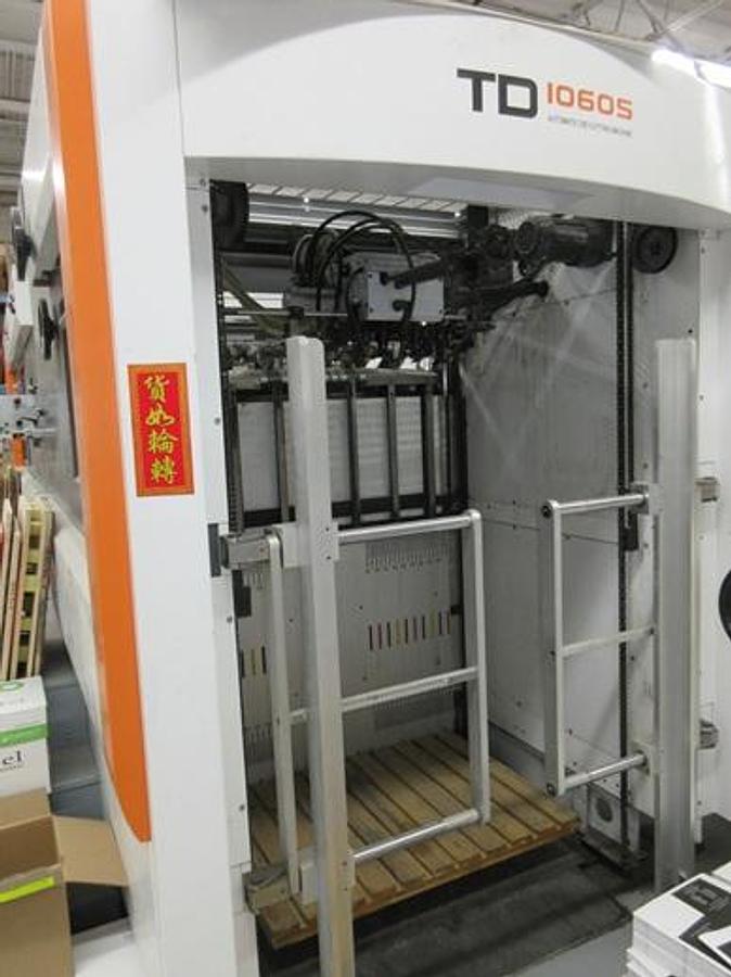 Used 2016 YAWA TD1060S Die cutter