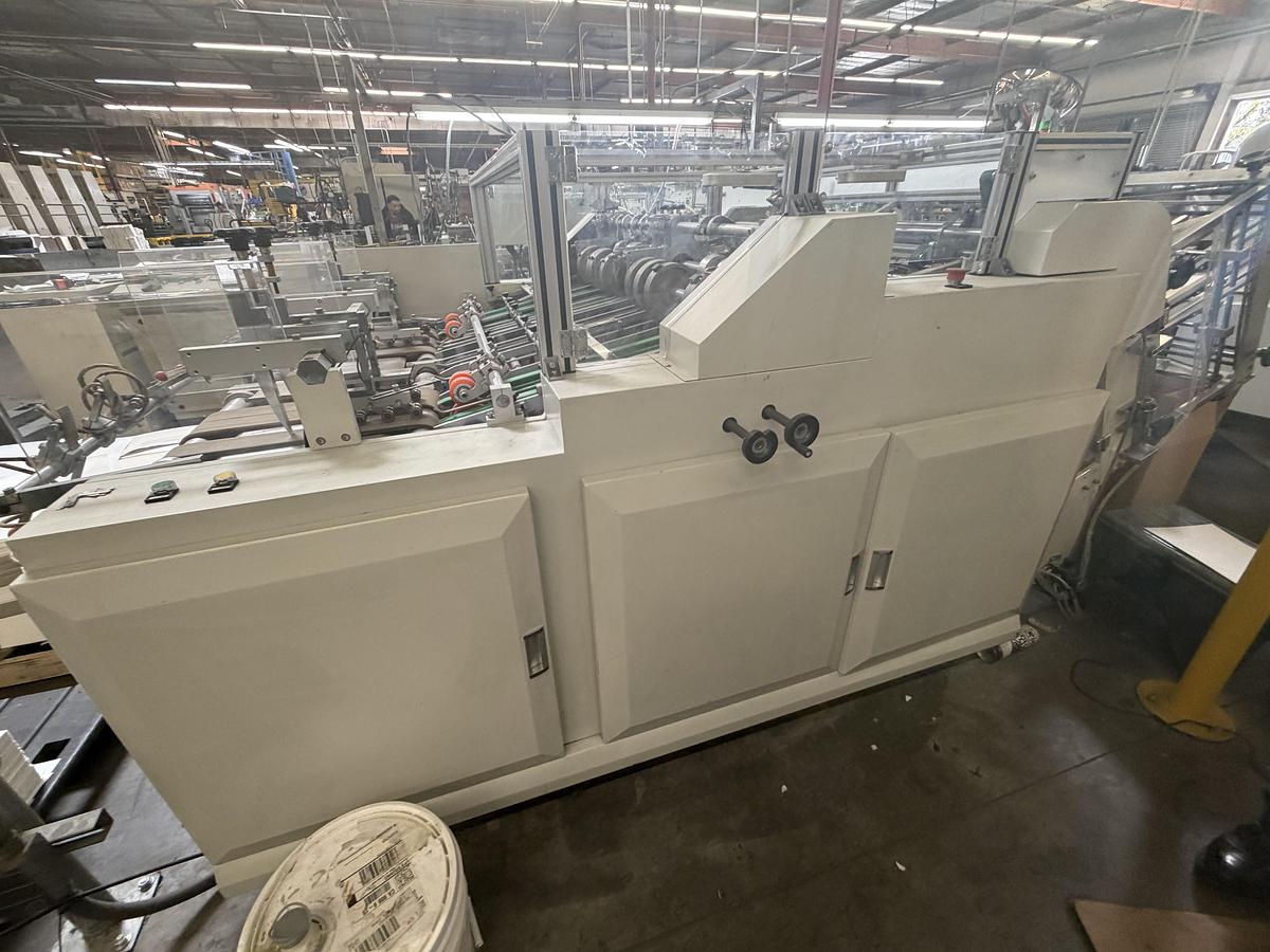 Used FEIDA ZX-1600 is a double-lane Tray Former