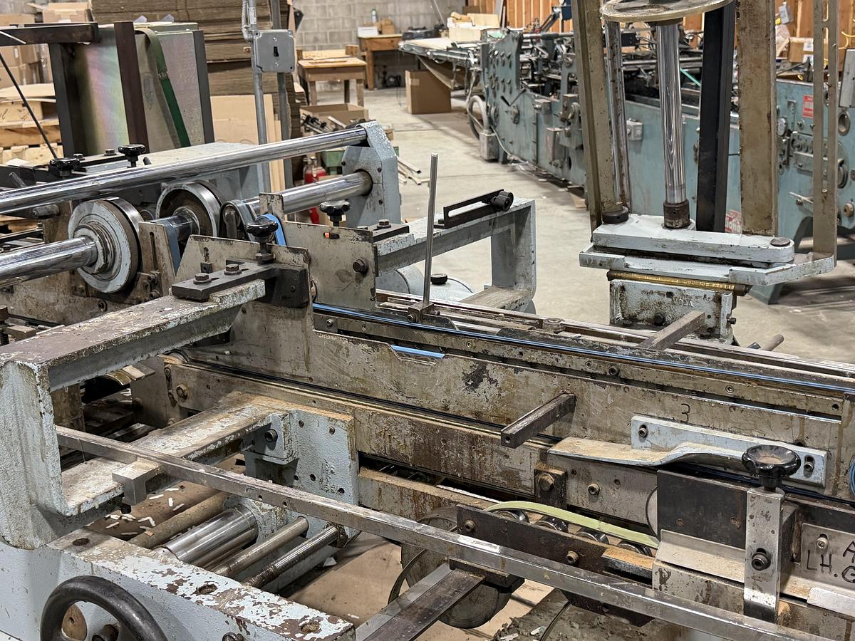 Used 1992 Vega 1070 Folder GLuer