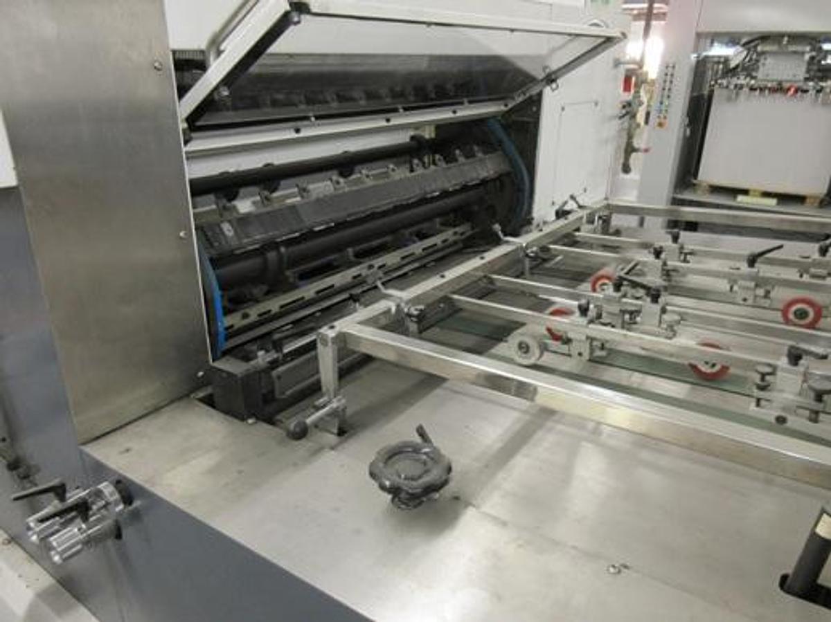Used 2016 YAWA TD1060S Die cutter