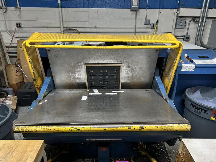 Used 32” x 44” Standard Clamshell Die Cutter