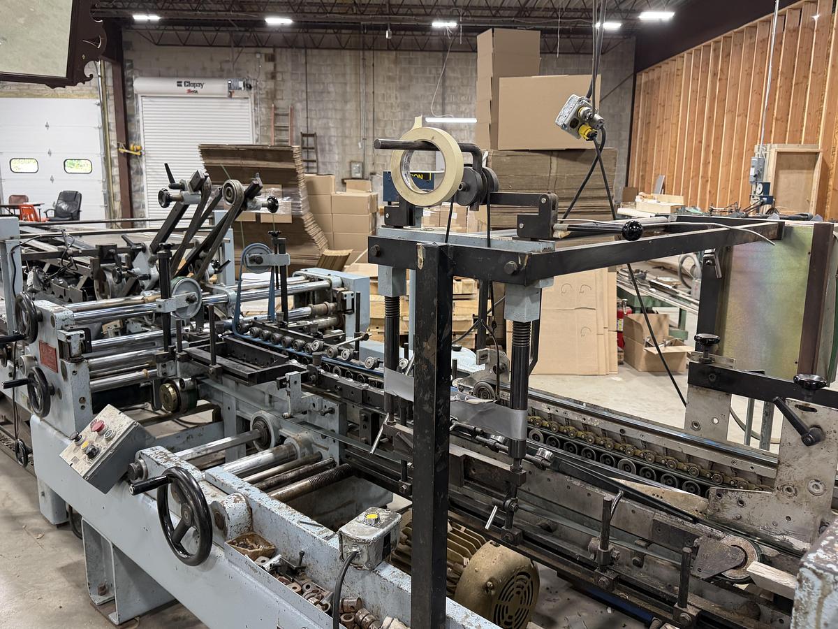 Used 1992 Vega 1070 Folder GLuer
