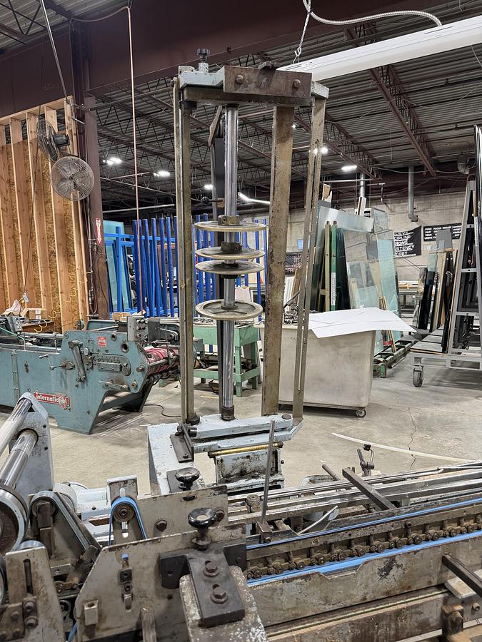 Used 1992 Vega 1070 Folder GLuer