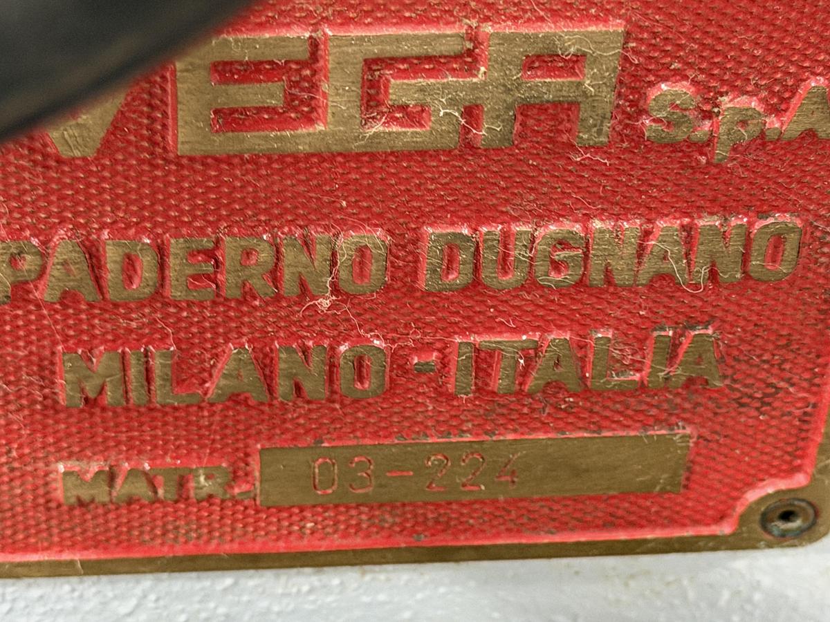Used 1992 Vega 1070 Folder GLuer