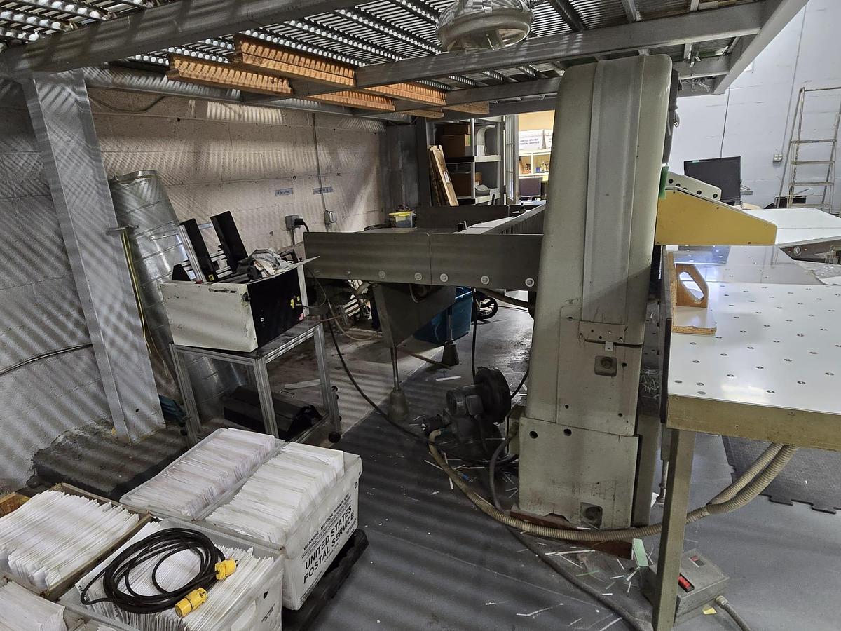 Used 1986 Polar 137 MON(54") Paper Cutter