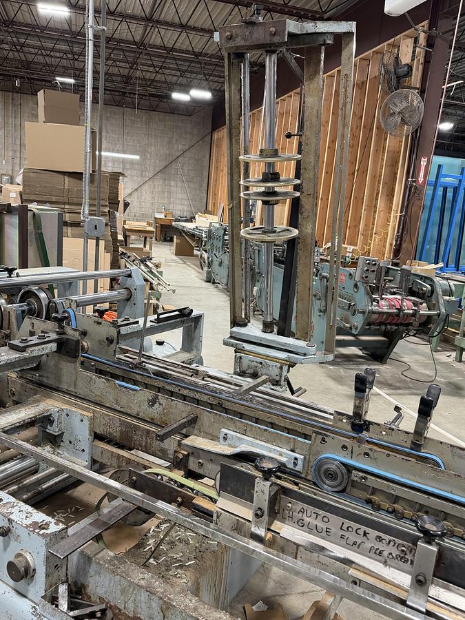 Used 1992 Vega 1070 Folder GLuer