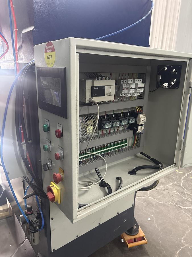 Used 2022 Hammerhead Die Cutter Clicker