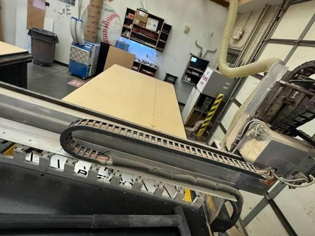 Used Camaster COBRA ELITE CR510 Router