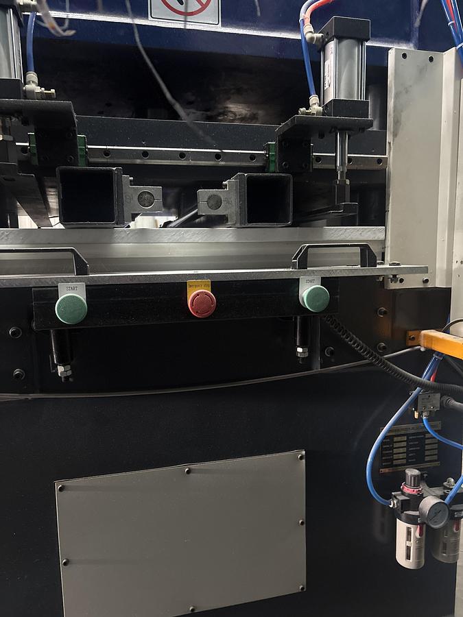 Used 2022 Hammerhead Die Cutter Clicker