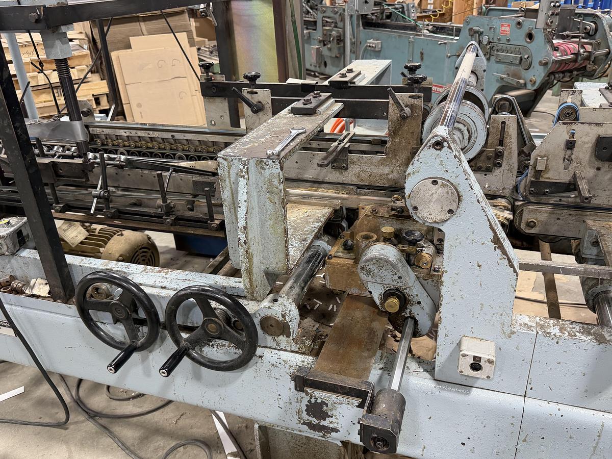 Used 1992 Vega 1070 Folder GLuer