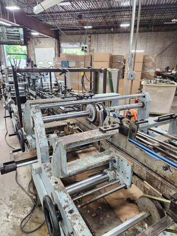 Used 1992 Vega 1100 Folder GLuer