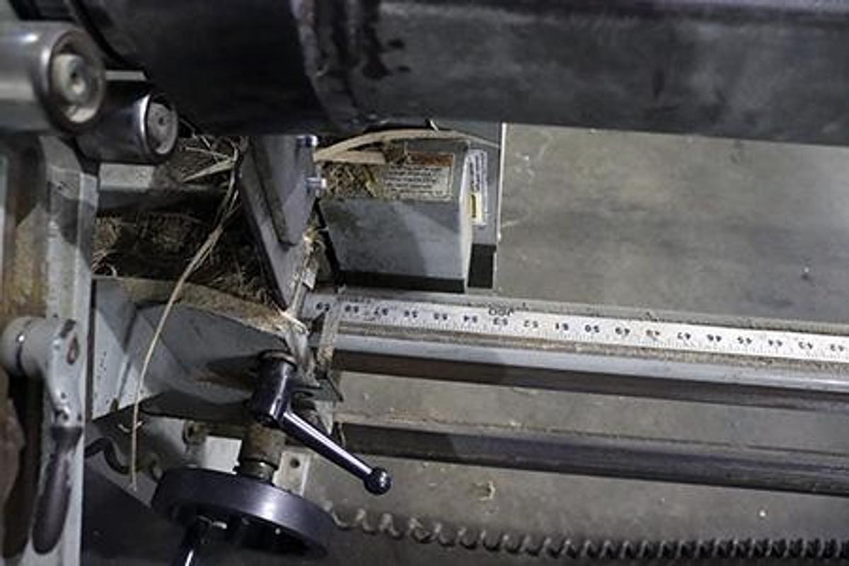 Used 120" APPLETON Automatic Core Cutter, Model A301