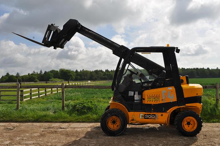 Used 2004 JCB TLT30D