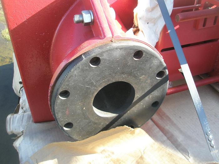 Unused Valve, Pinch, 6" X 4", Red Valve, Series 5200, #C738106