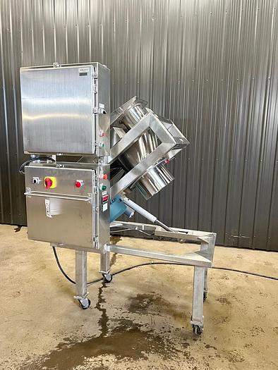 Used QUADRO COMIL - MODEL 196 - SANITARY S/S