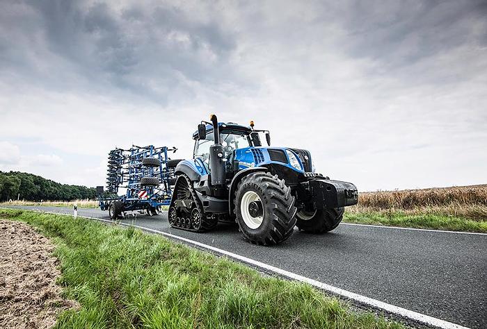 New Holland Tractors New Holland T8