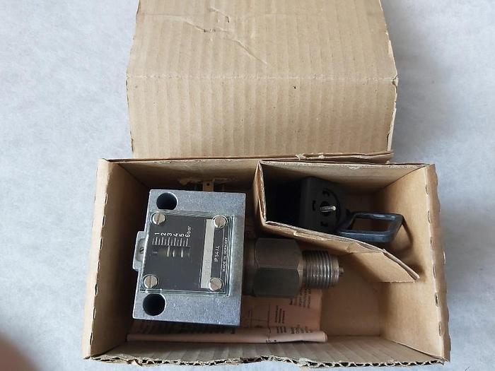 Universaldruckschalter, DCM 6, Industrieregler GmbH,  neu