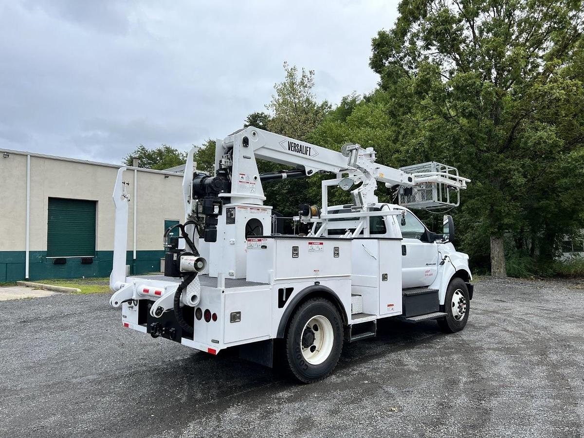 Used 2018 Ford F750 Reg Cab Utility Reel Truck - R08356