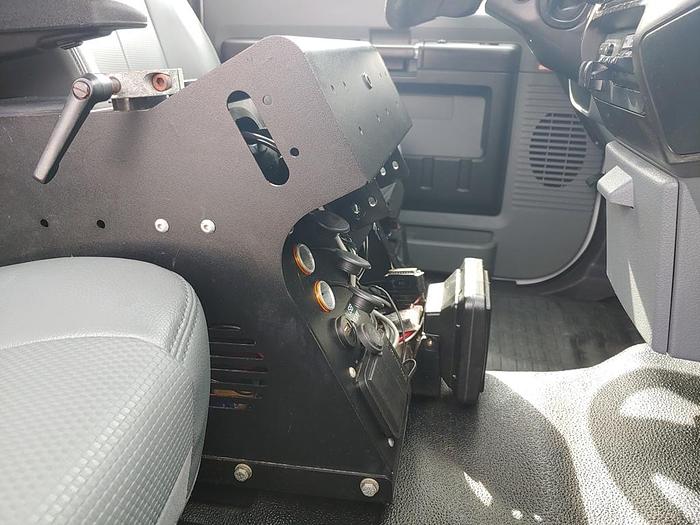 Used Altec AT40M, 45 ft, Articulating & Telescopic Material Handling Bucket Boom on 2016 Ford F550 Reg Cab Utility Truck - 41852