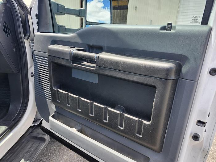 Used Altec AT40S 45ft WH Sign Truck 2 man Basket with Jib on 2016 Ford F550 - 01646