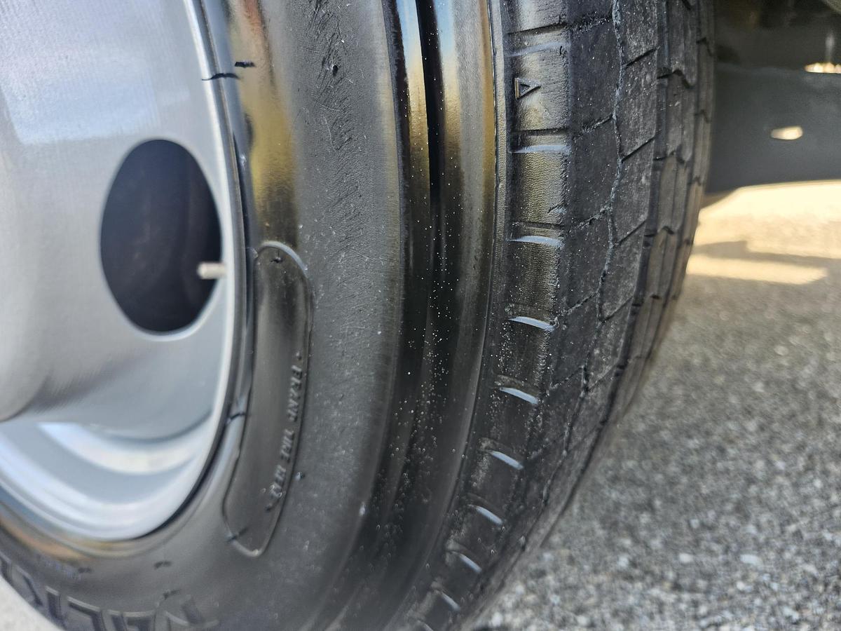 Used Altec AT41M Bucket Boom on 2019 Ford F550 4x4 Crew-Cab Bucket Truck - 96965