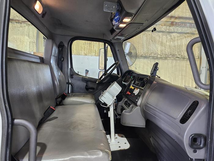 Used Altec T40P Cable Placer on 2018 Freightliner M2-106 Reg Cab Utility Truck - F3089